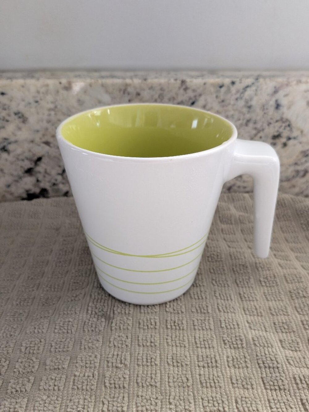 IKEA HURRIG White and Lime Mug L Handle